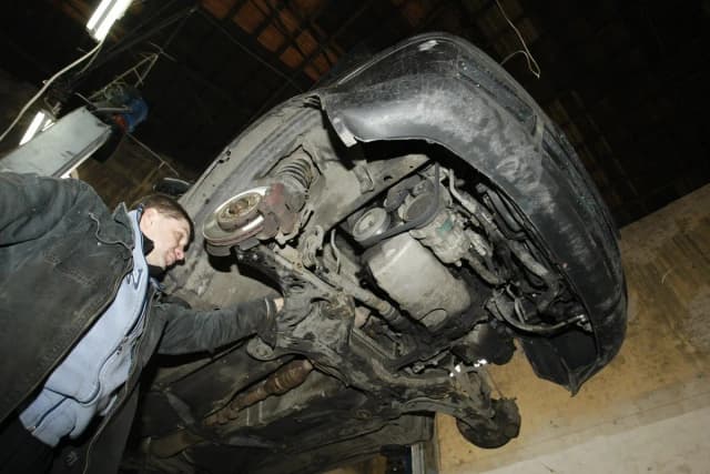 Auto Challenge – gdzie ma warsztat Maciek? Znajdź go w Niemczech Auto Challenge – gdzie ma warsztat Maciek? Znajdź go w Niemczech