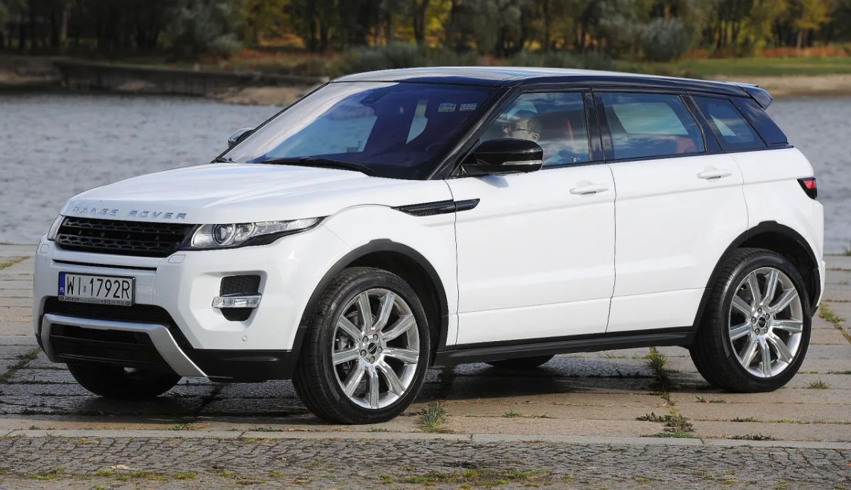 Range Rover Evoque: jaki silnik wybrać, aby uniknąć wysokich kosztów?